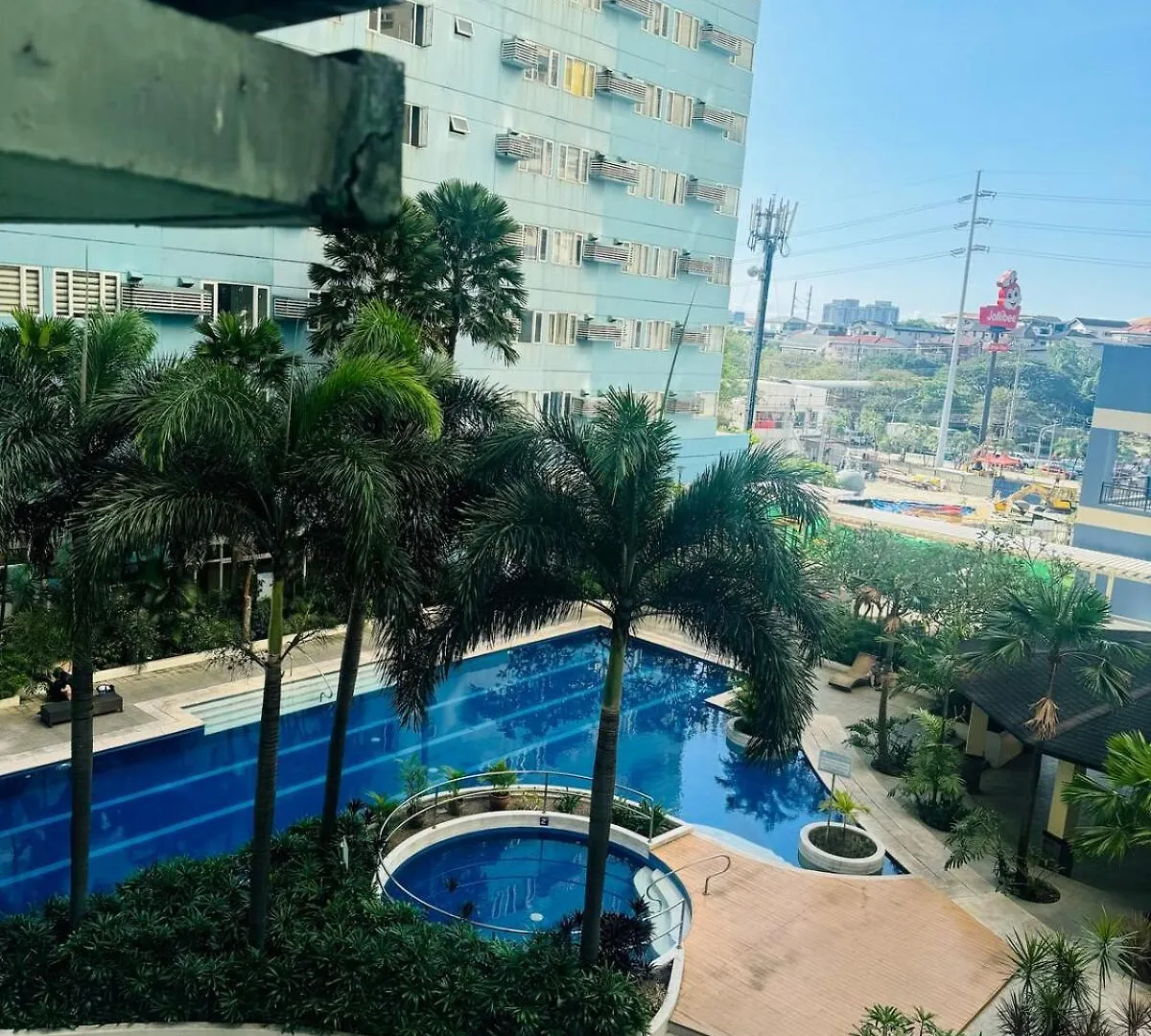 2Br Condo Unit Near Bgc Manila